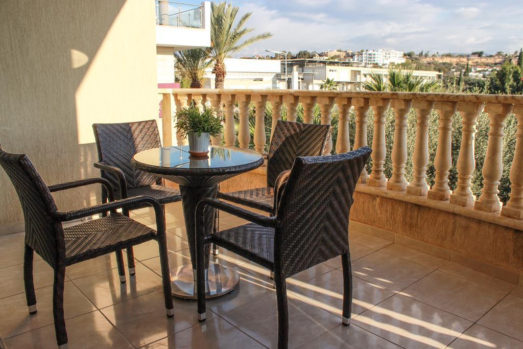 King'S Gardens Apartment Paphos Exteriör bild